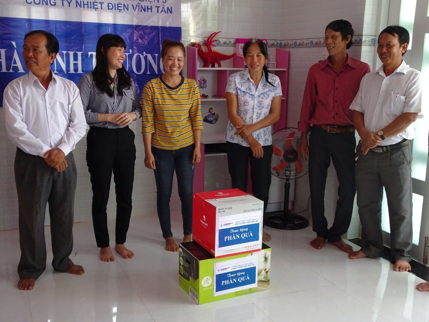 Công ty Nhiệt điện Vĩnh Tân trao tặng nhà tình thương  cho hộ nghèo Xã Vĩnh Hảo, huyện Tuy Phong