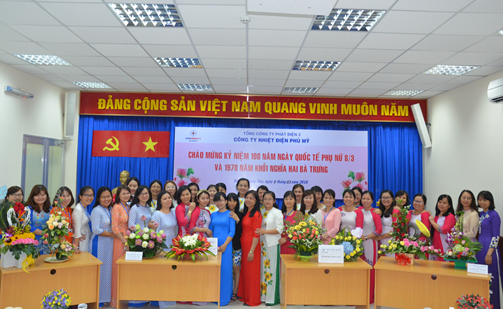 Phu My Thermal Power Company held a meeting on International Women's Day 8/3