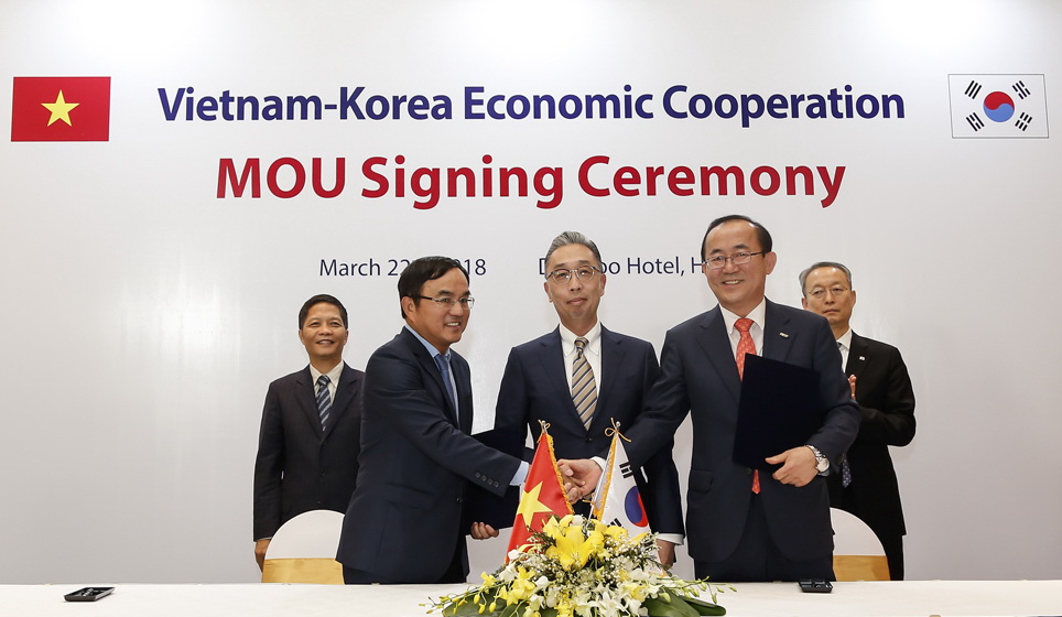 EVNGENCO 3 Power service company (EPS) signed the MOU with Korea Plant Service & Engineering
