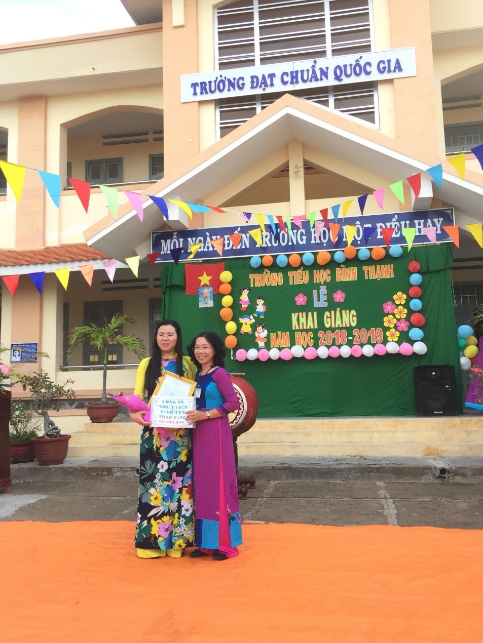 Công ty Nhiệt điện Vĩnh Tân đồng hành cùng công tác giáo dục tại địa phương