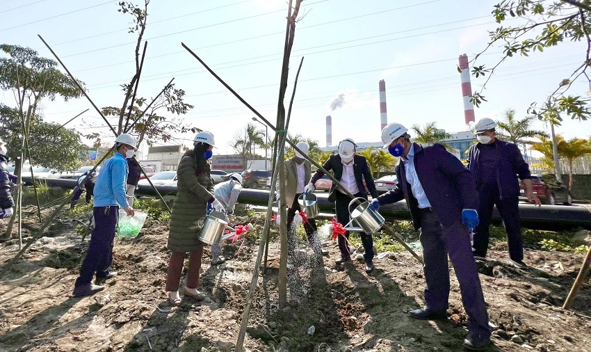 Mong Duong Thermal Power Plant launches the Tree Planting Festival 2022 on the occasion of Lunar New Year