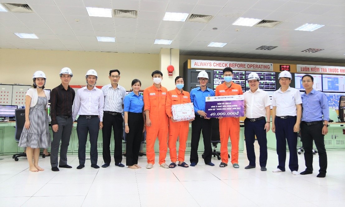 Visiting union members and employees on the occasion of Workers' Month and Action Month on Occupational Safety and Health in 2022