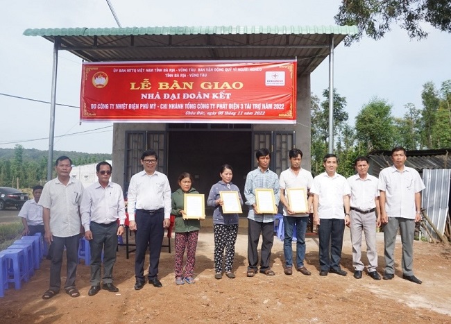 Ấm áp ngôi nhà Đại đoàn kết