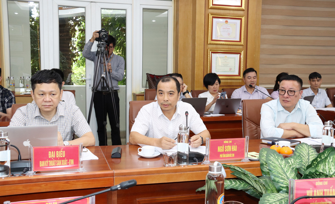 EVN làm việc với TKV và TCT Đông Bắc để trao đổi và thống nhất phương án cung cấp than dài hạn cho sản xuất điện