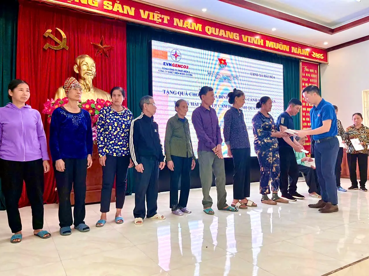 Thanh niên Công ty Nhiệt điện Mông Dương phát huy sức trẻ